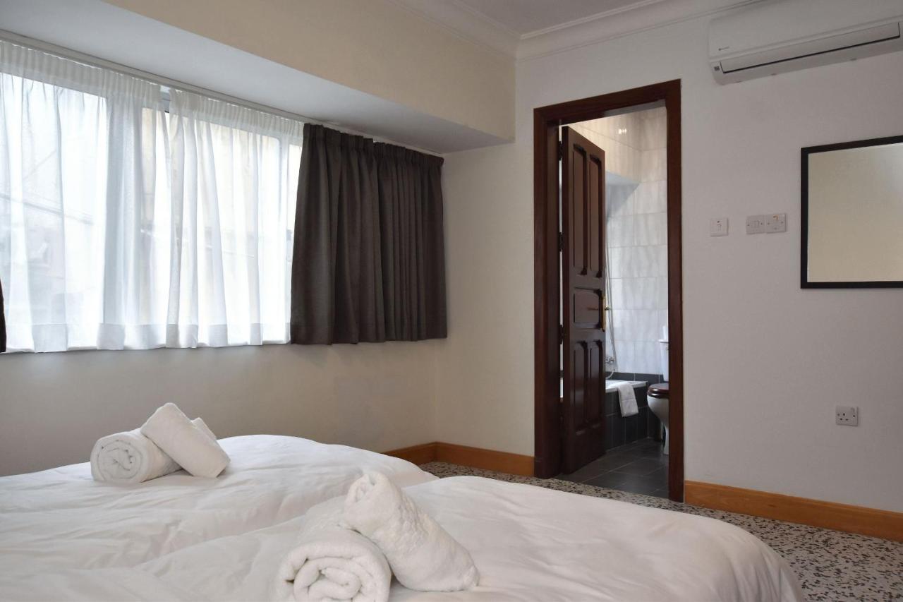 2 Bedroom, Central And Spacious Apartment With Sea View - 2 Мсида Екстериор снимка